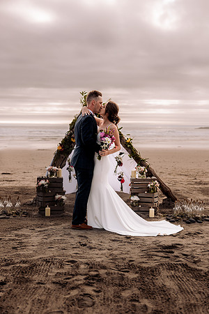 Ben-Ashleigh-Beverly-Beach-Oregon-Elopement (107 of 109)