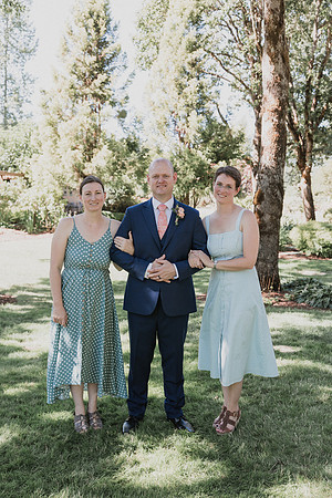 Derrick-Kenzie-Navarra-Gardens-Willamina-Oregon-Wedding-Photos (185 of 436)