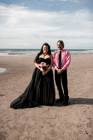 Christian-Brandi-Lincoln-City-Wedding-Photos (8)