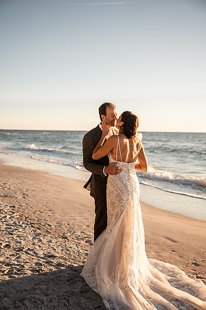 Bennett-Tamra-Sunset-Beach-House-Wedding-Saint-Peterburg-Florida-2021-7987
