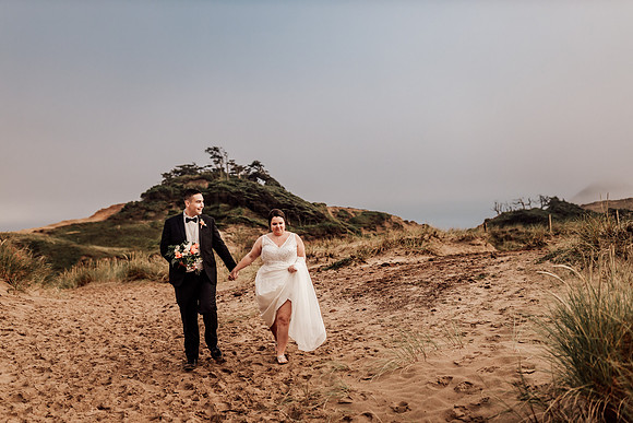 Carissa-Dustin-cape-kiwanda-oregon-elopement-photo-44