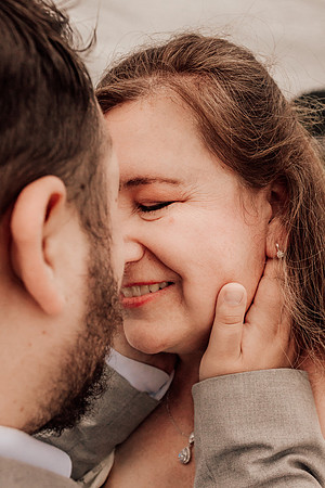 Jordan-Lainey-Roads-End-lincoln-City-oregon-airbnb-Elopement-photos-58