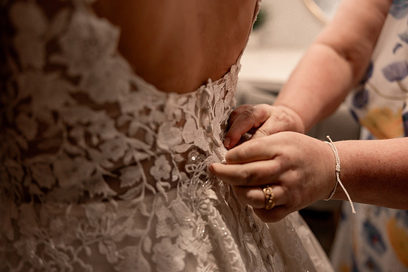 Kara-Sam-Simple-Affairs-Vegas-Wedding-Photos-22