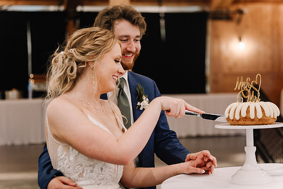 Dylan-Caitlin-Aurora-Colony-Winery-Wedding-2023-Oregon-35