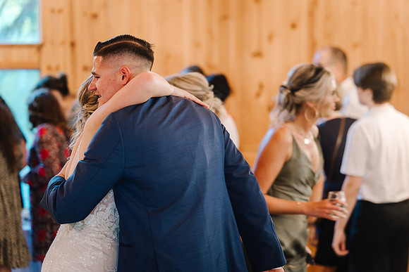 Dylan-Caitlin-Aurora-Colony-Winery-Wedding-2023-Oregon-40