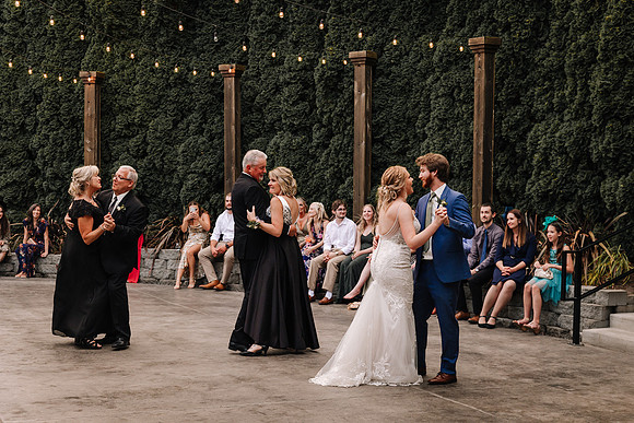 Dylan-Caitlin-Aurora-Colony-Winery-Wedding-2023-Oregon-84