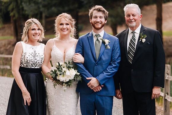 Dylan-Caitlin-Aurora-Colony-Winery-Wedding-2023-Oregon-19