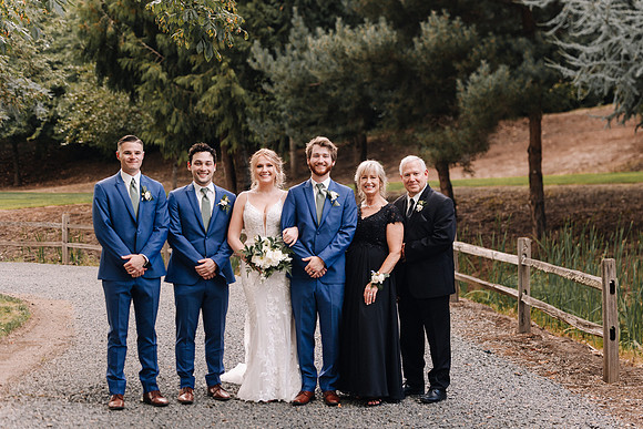 Dylan-Caitlin-Aurora-Colony-Winery-Wedding-2023-Oregon-23