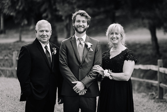 Dylan-Caitlin-Aurora-Colony-Winery-Wedding-2023-Oregon-33
