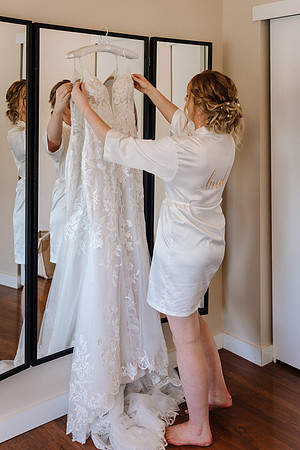 Dylan-Caitlin-Aurora-Colony-Winery-Oregon-Weddin-2023-3