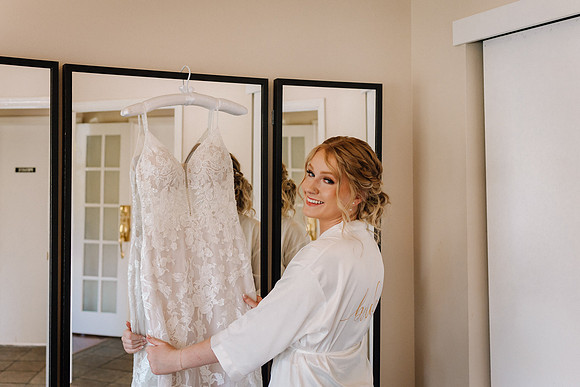 Dylan-Caitlin-Aurora-Colony-Winery-Oregon-Weddin-2023-8