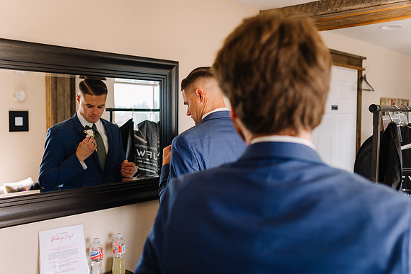 Dylan-Caitlin-Aurora-Colony-Winery-Oregon-Weddin-2023-24