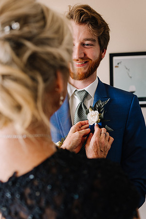 Dylan-Caitlin-Aurora-Colony-Winery-Oregon-Weddin-2023-30