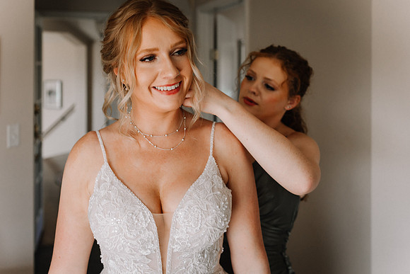 Dylan-Caitlin-Aurora-Colony-Winery-Oregon-Weddin-2023-40