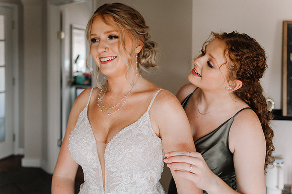 Dylan-Caitlin-Aurora-Colony-Winery-Oregon-Weddin-2023-41