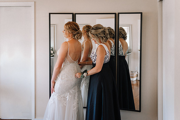 Dylan-Caitlin-Aurora-Colony-Winery-Oregon-Weddin-2023-43