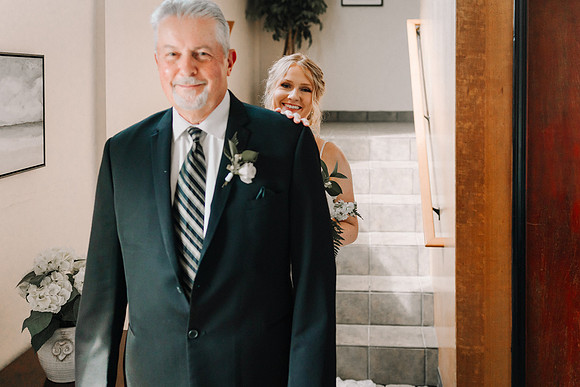 Dylan-Caitlin-Aurora-Colony-Winery-Oregon-Weddin-2023-49
