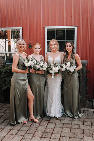 Dylan-Caitlin-Aurora-Colony-Winery-Oregon-Weddin-2023-55
