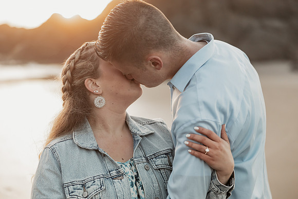 IAN-NICOLE-DEPOE-BAY-ENGAGEMENT-PHOTOS (40 of 39)