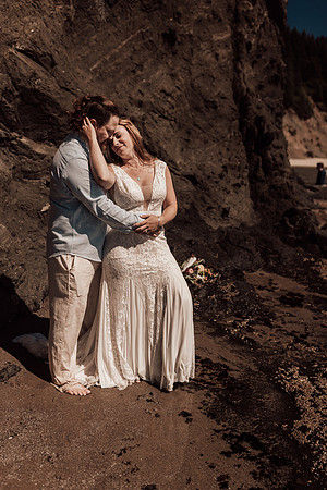 Ty-Sandy-lincoln-city-oregon-roads-end-elopement-photographer-0387