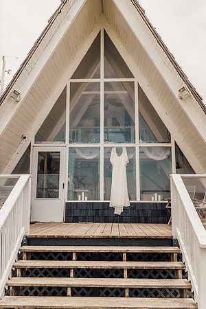 Jordan-Lainey-Roads-End-lincoln-City-oregon-airbnb-Elopement-photos-8