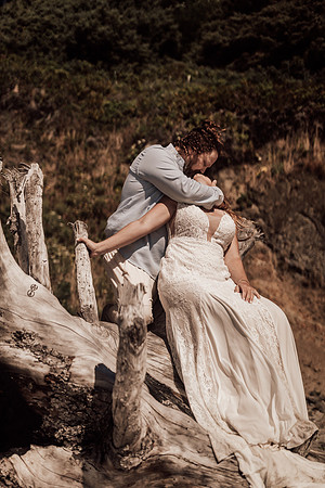 Ty-Sandy-lincoln-city-oregon-roads-end-elopement-photographer-0998