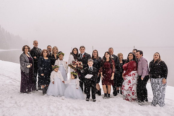 Tyler-Brittani-Lake-Priest-Idaho-Winter-Snow-Wedding-2021-03852