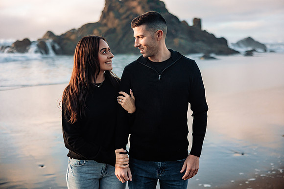 Alec-Mihkaela-Fogarty-Creek-Engagement-6