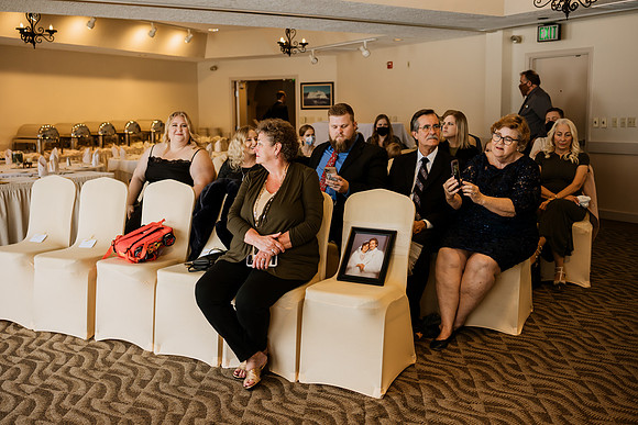 Alex-Danielle-Inn-Spanish-Head-Lincoln-City-oregon-wedding-0127