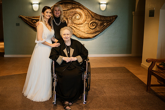 Alex-Danielle-Inn-Spanish-Head-Lincoln-City-oregon-wedding-0454