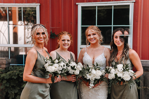 Dylan-Caitlin-Aurora-Colony-Winery-Oregon-Weddin-2023-58