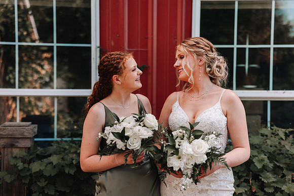 Dylan-Caitlin-Aurora-Colony-Winery-Oregon-Weddin-2023-62