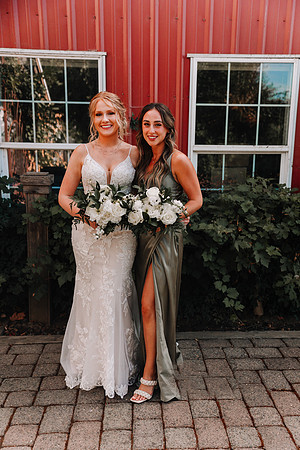Dylan-Caitlin-Aurora-Colony-Winery-Oregon-Weddin-2023-68
