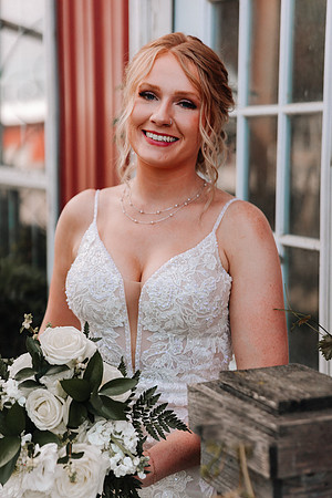 Dylan-Caitlin-Aurora-Colony-Winery-Oregon-Weddin-2023-75
