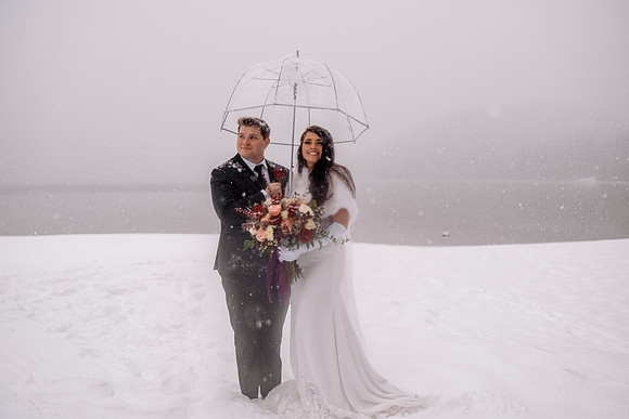 Tyler-Brittani-Lake-Priest-Idaho-Winter-Snow-Wedding-2021-03370