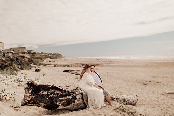 Jordan-Lainey-Roads-End-lincoln-City-oregon-airbnb-Elopement-photos-108