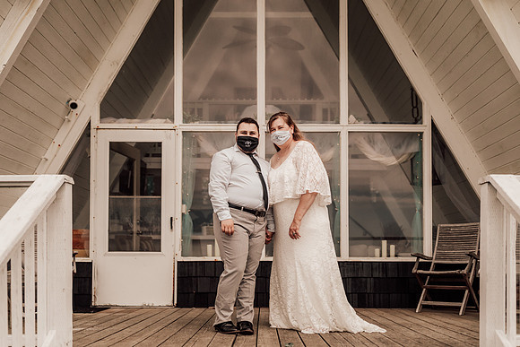 Jordan-Lainey-Roads-End-lincoln-City-oregon-airbnb-Elopement-photos-114