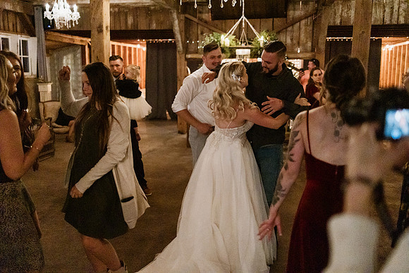 Gage-Mckayla-Adeline-Farm-Wedding-Photos-2021-1160
