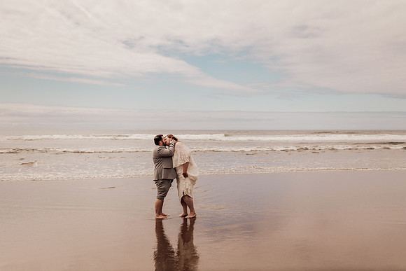 Jordan-Lainey-Roads-End-lincoln-City-oregon-airbnb-Elopement-photos-93