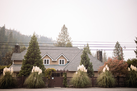 Bryce-Giavanna-Rogue-River-Lodge-Oregon-Wedding-Photos-1