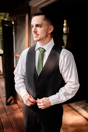 Bryce-Giavanna-Rogue-River-Lodge-Oregon-Wedding-Photos-12