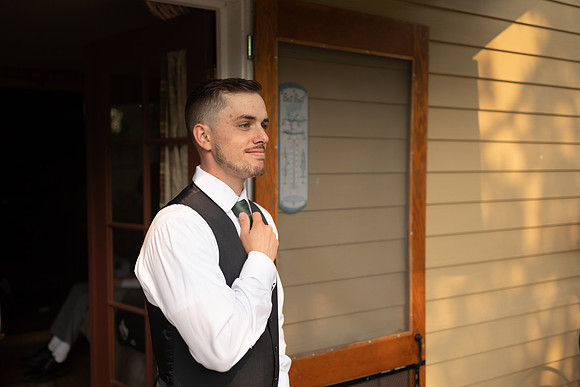 Bryce-Giavanna-Rogue-River-Lodge-Oregon-Wedding-Photos-13