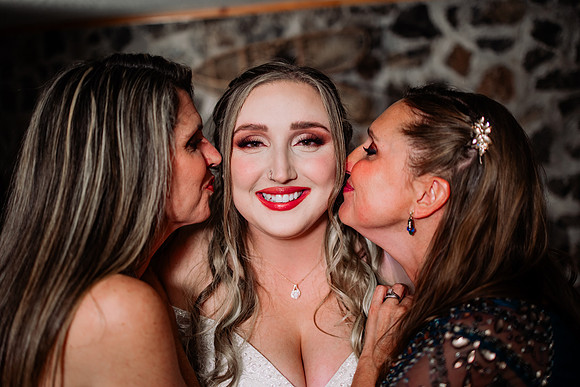 Bryce-Giavanna-Rogue-River-Lodge-Oregon-Wedding-Photos-49