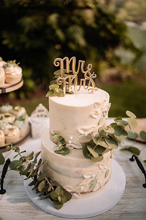 Bryce-Giavana-Rogue-River-Lodge-Oregon-Wedding-11