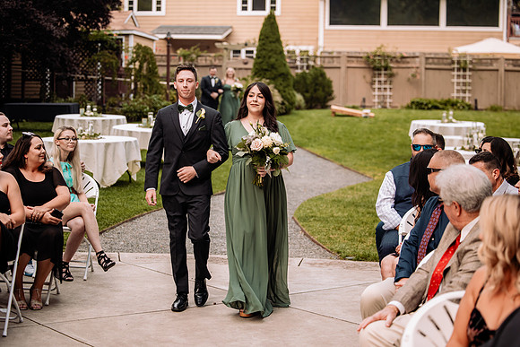Bryce-Giavanna-Rogue-River-Lodge-Oregon-Wedding-Photos-11