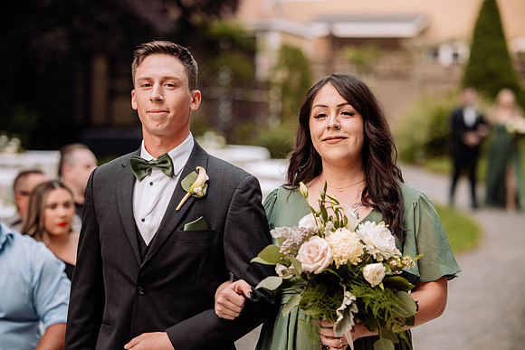 Bryce-Giavanna-Rogue-River-Lodge-Oregon-Wedding-Photos-12