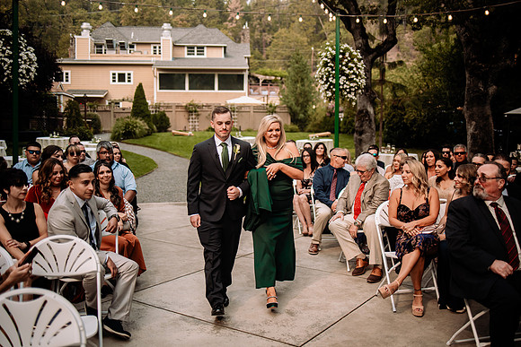 Bryce-Giavanna-Rogue-River-Lodge-Oregon-Wedding-Photos-31
