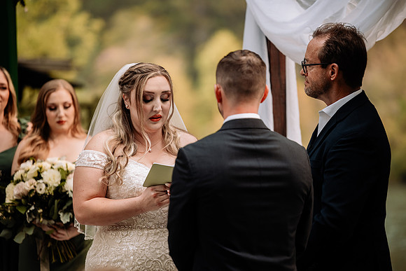 Bryce-Giavanna-Rogue-River-Lodge-Oregon-Wedding-Photos-42