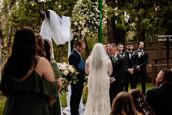 Bryce-Giavanna-Rogue-River-Lodge-Oregon-Wedding-Photos-46