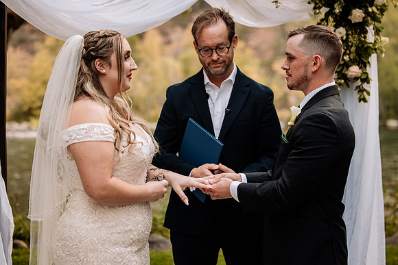Bryce-Giavanna-Rogue-River-Lodge-Oregon-Wedding-Photos-48